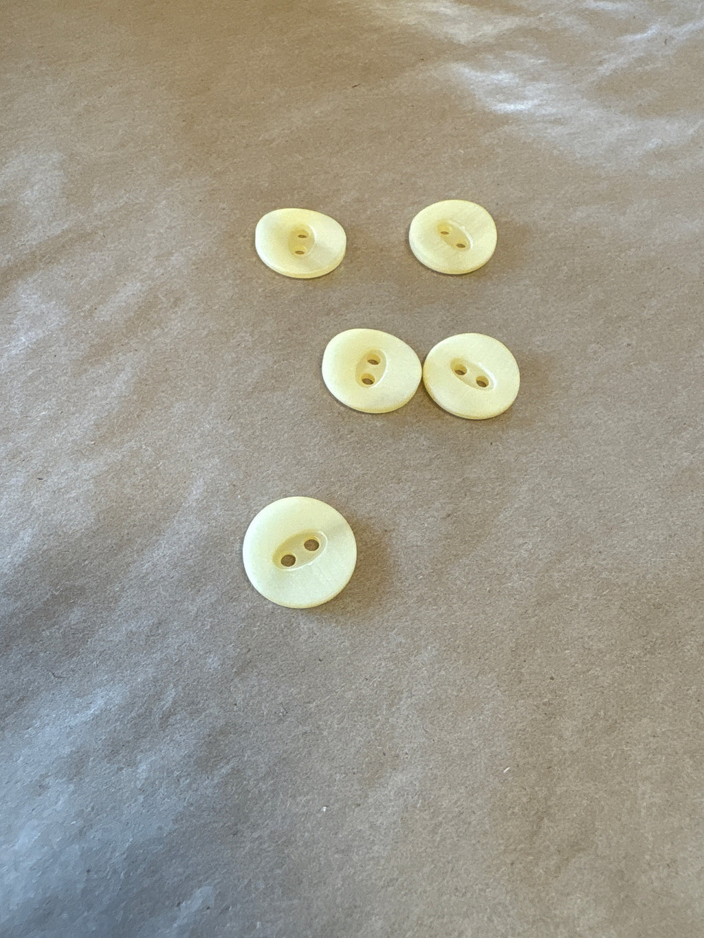 Debbie Bliss button 24L - Primrose