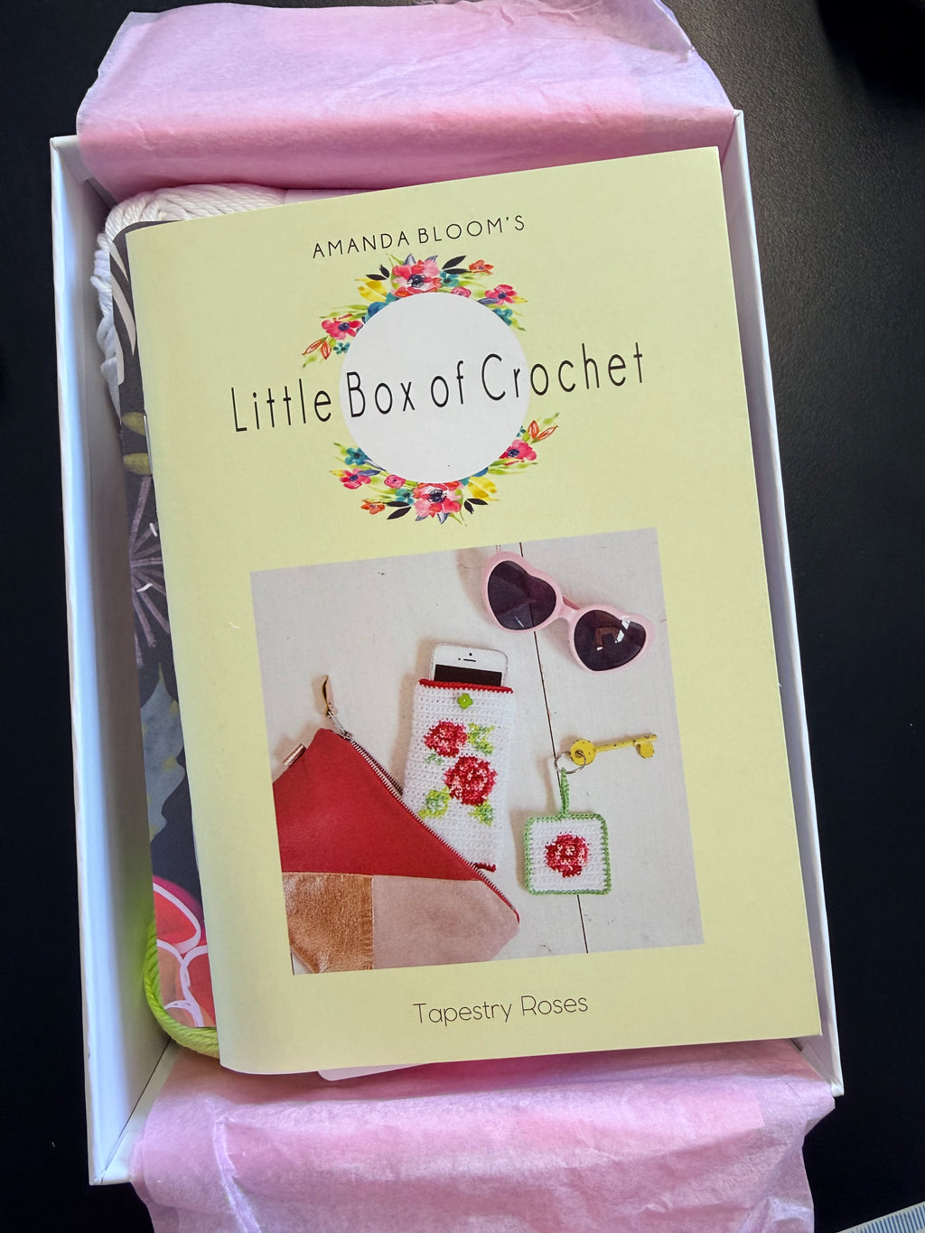 Amanda Bloom's Little Box of Crochet - Tapestry Roses