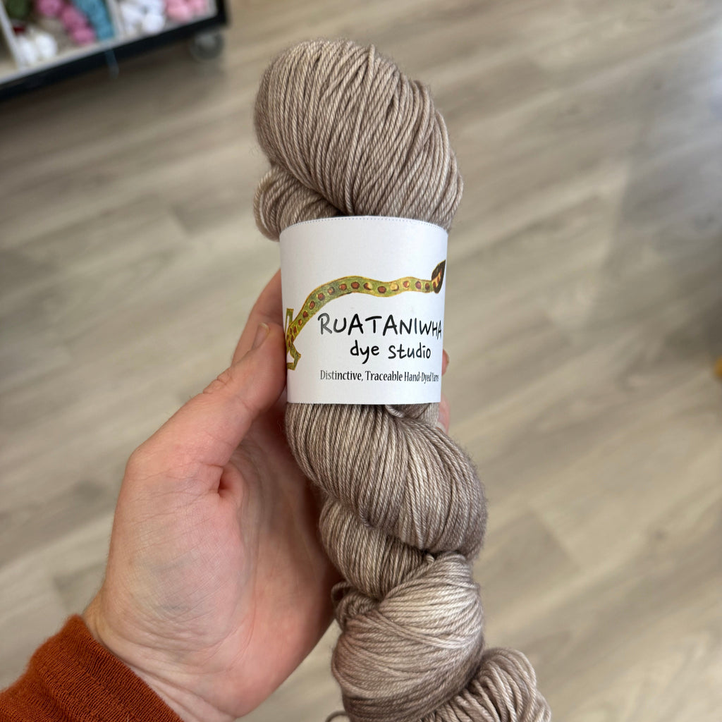 Ruataniwha Merino Silk - Dried Twig