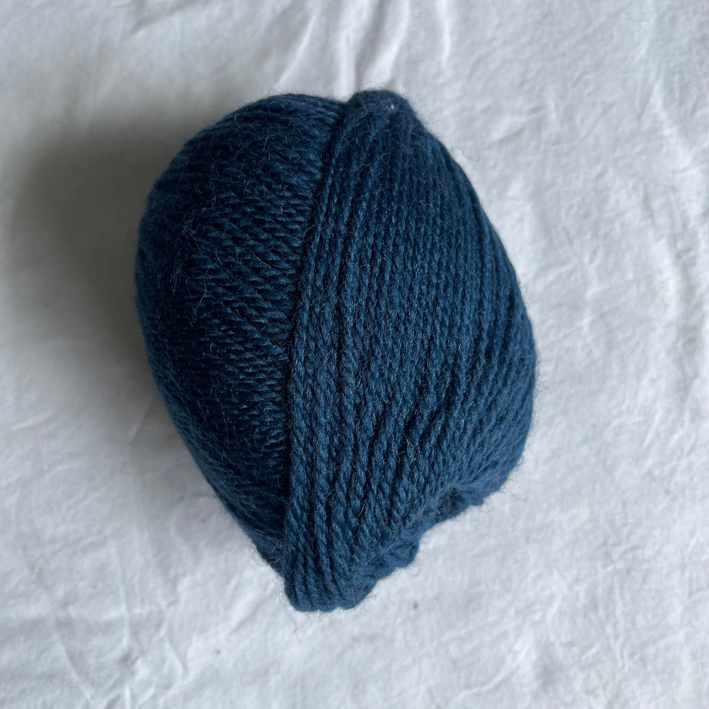 Machine washable 8ply wool - Re-loved