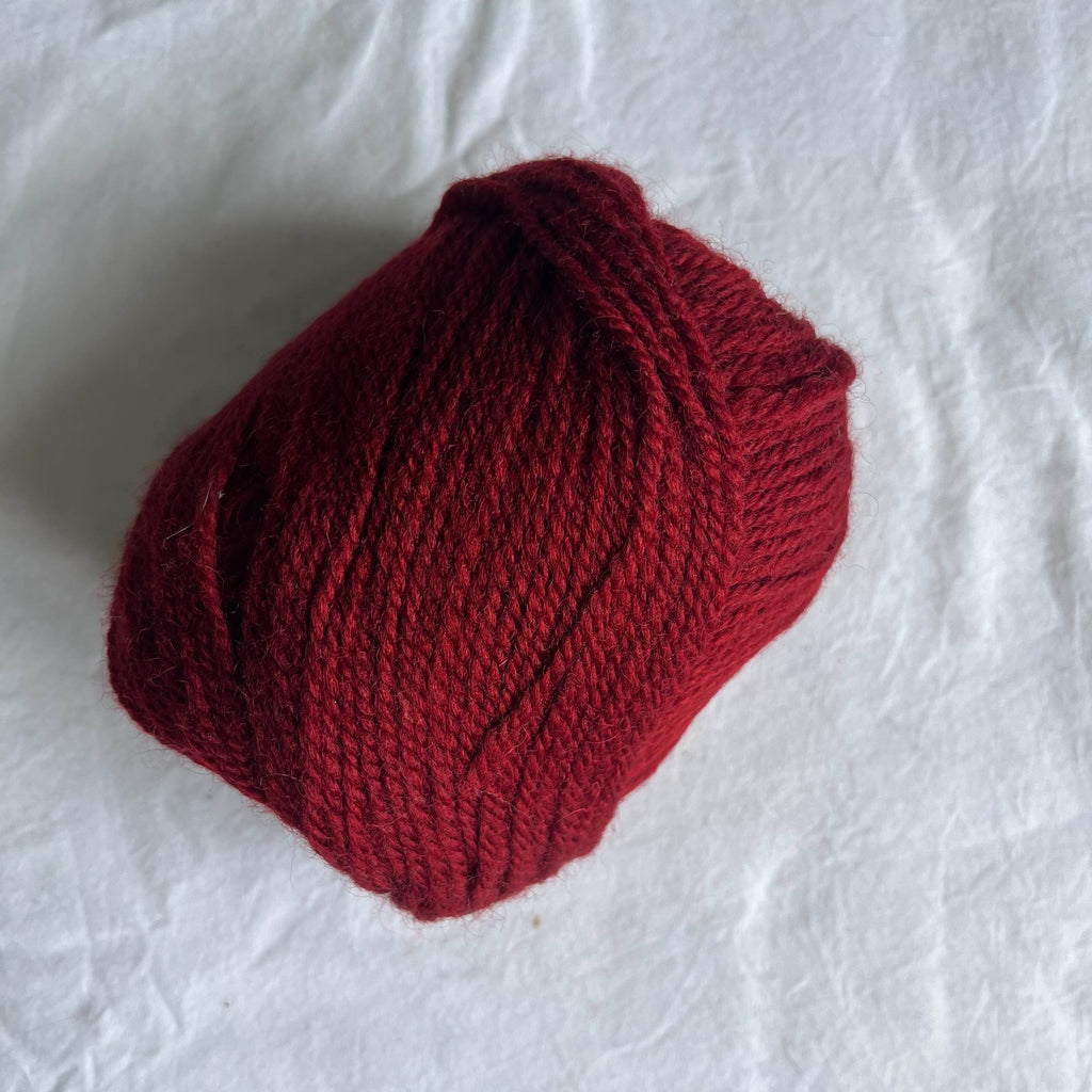 Machine washable 8ply wool - Re-loved